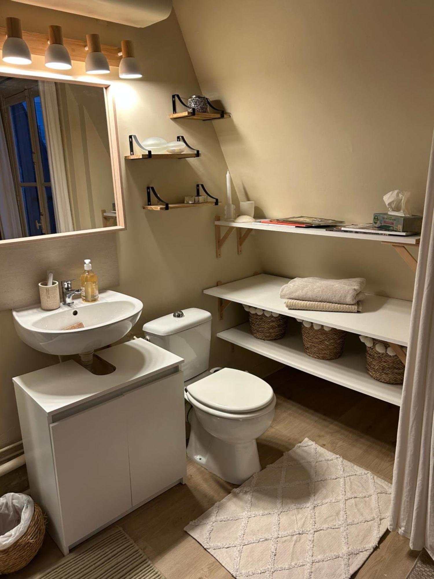 Studio Entierement Renove Avec Balcon Place De La Bastille Paris Bagian luar foto